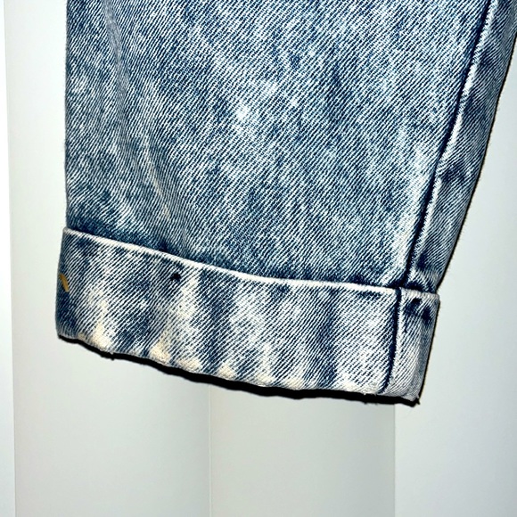 Vintage Stone Washed Levi’s 900 Series Mom Jeans-Levi’s 900 Series - Picture 9 of 16